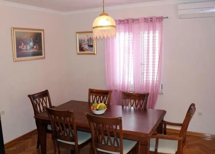 King Apartmán Makarská